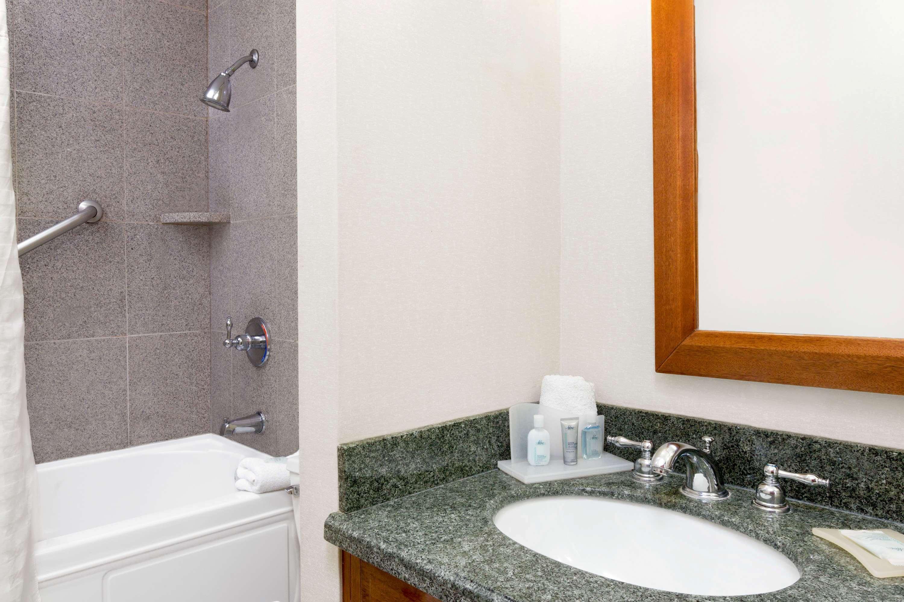 Wyndham Garden Baronne Plaza Hotel New Orleans Buitenkant foto