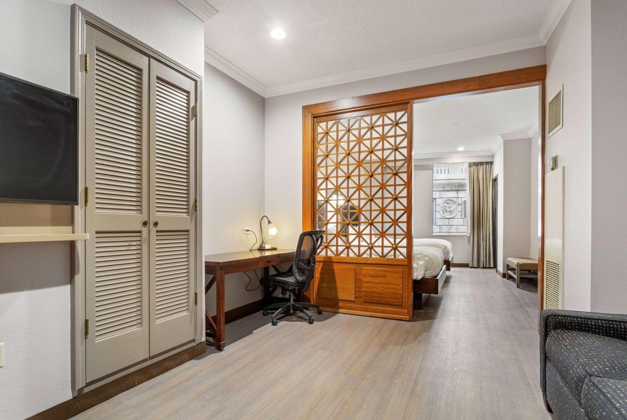 Wyndham Garden Baronne Plaza Hotel New Orleans Buitenkant foto