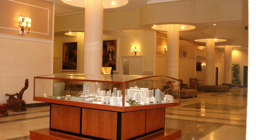 Wyndham Garden Baronne Plaza Hotel New Orleans Buitenkant foto